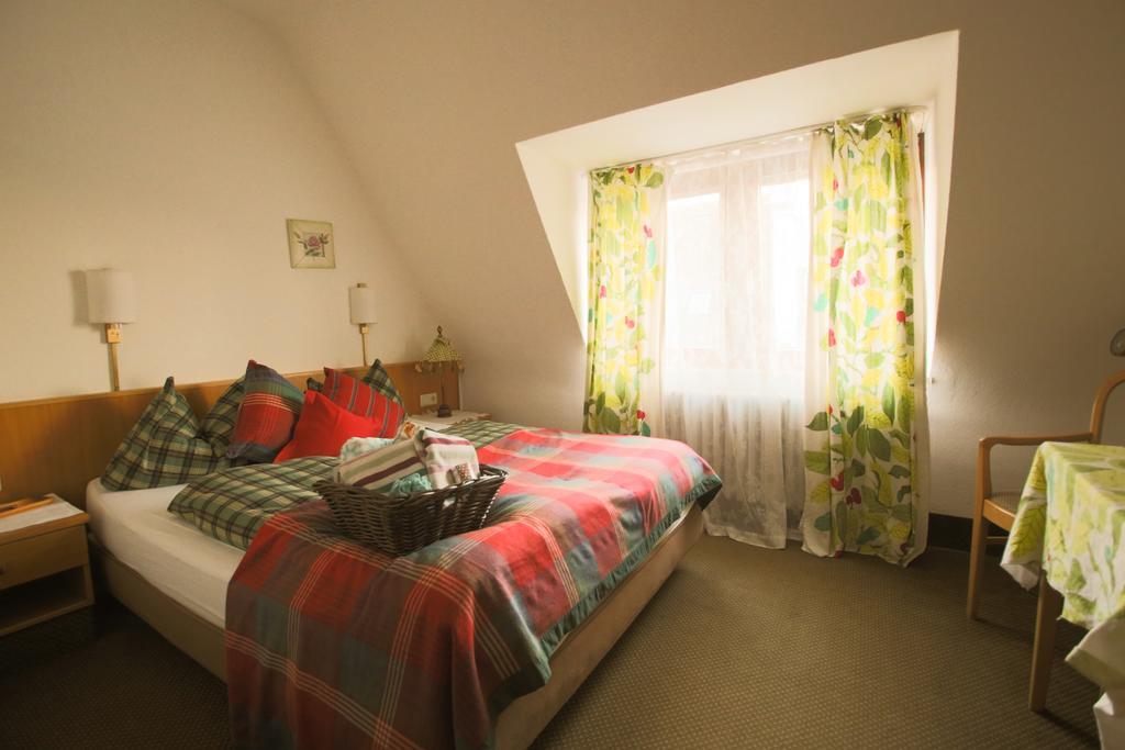 Hotel Barbarossa Garni Wurtzbourg Extérieur photo