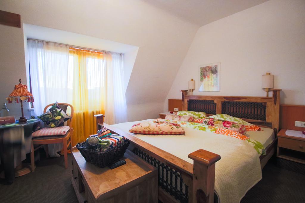 Hotel Barbarossa Garni Wurtzbourg Extérieur photo