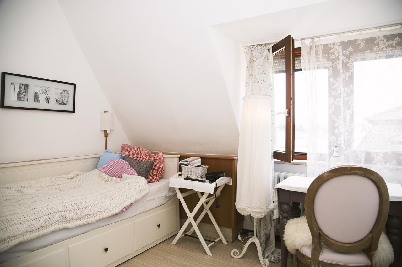 Hotel Barbarossa Garni Wurtzbourg Extérieur photo